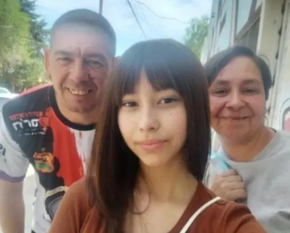 José y Mili disfrutan de su hija y celebran su nuevo cumpleaños. Foto gentileza.