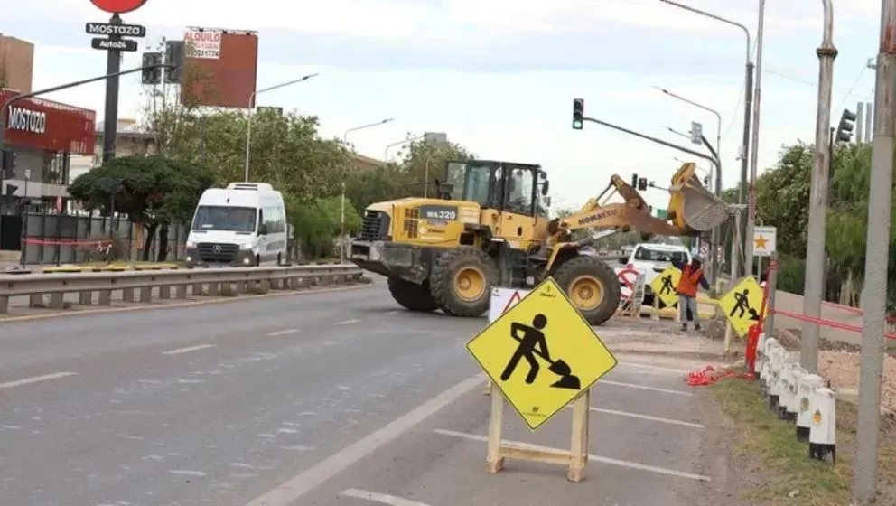 En esta primera etapa, el tránsito estará cortado en la mano que va de Neuquén a Cipolletti. Hay un esquema de desvíos para retomar el acceso a los puentes. Foto: archivo.