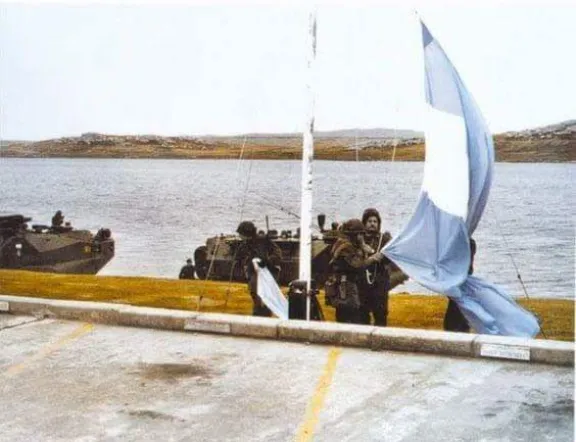 Parte del archivo fotogr&aacute;fico que Mario Munaf&oacute; comparti&oacute; con LCR Diario.