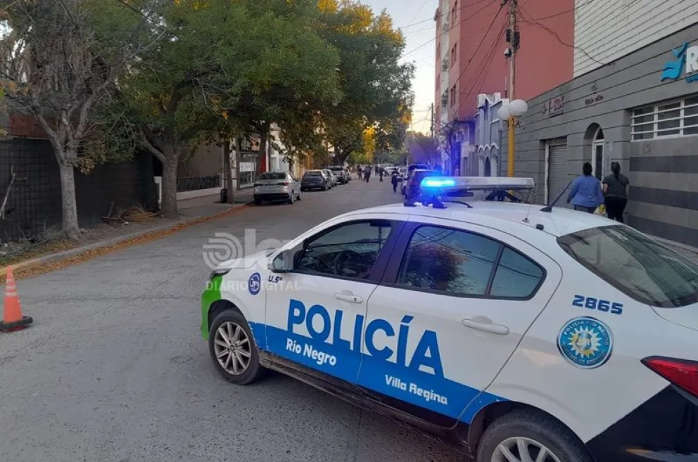 Un hombre fue trasladado al hospital tras arrojarse de un tercer piso de un edificio en la zona céntrica de Regina. Foto: archivo