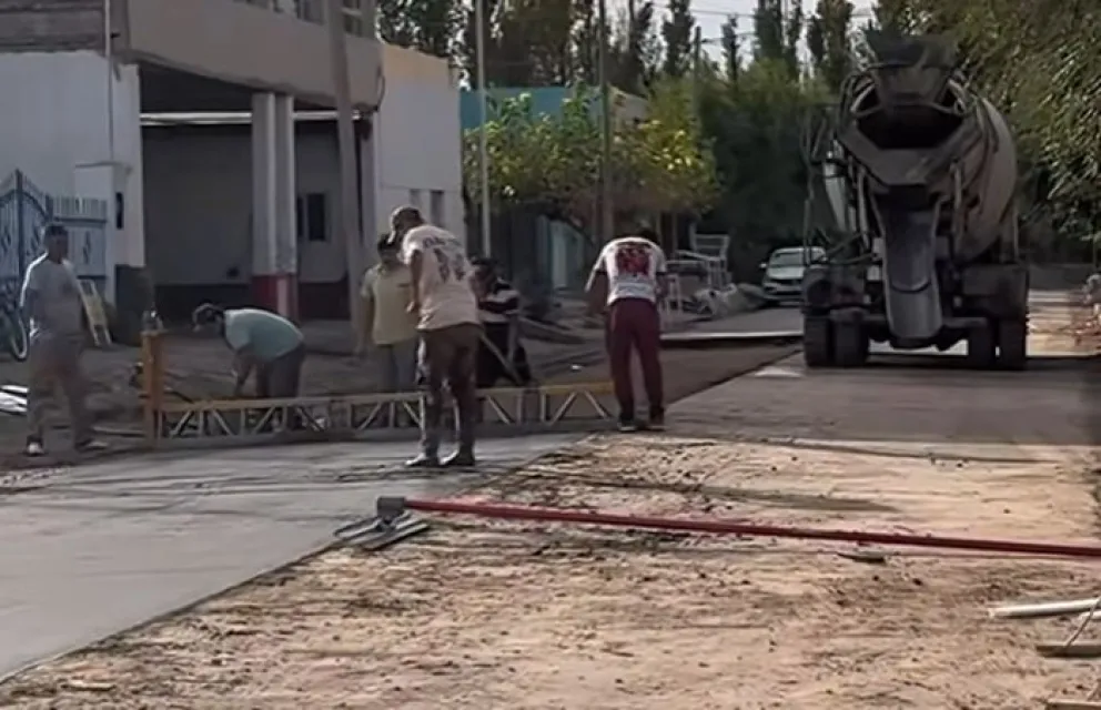 La segunda etapa del pavimento rígido en la calle Alem de Godoy está en marcha. Foto: gentileza