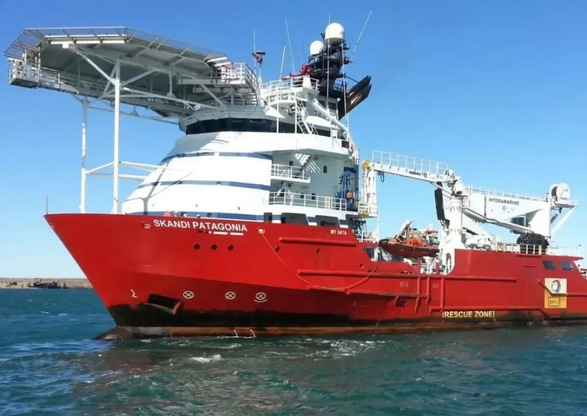 Llegan dos barcos desde Noruega para instalar la terminal de carga del  oleoducto | LCR Diario Digital