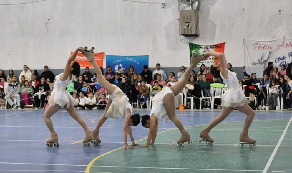 La segunda fecha del campeonato provincial de patín artístico se llevó a cabo en el polideportivo municipal Cumelen. Fotos: LCR