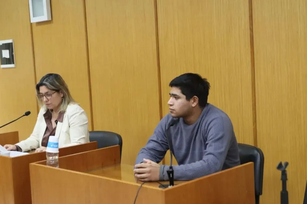 La audiencia por el robo a la fábrica de hielo terminó con formulación de cargos y prisión preventiva hasta agosto para Bustamante y Sambueza. Foto: Tania Domenicucci – ANR
