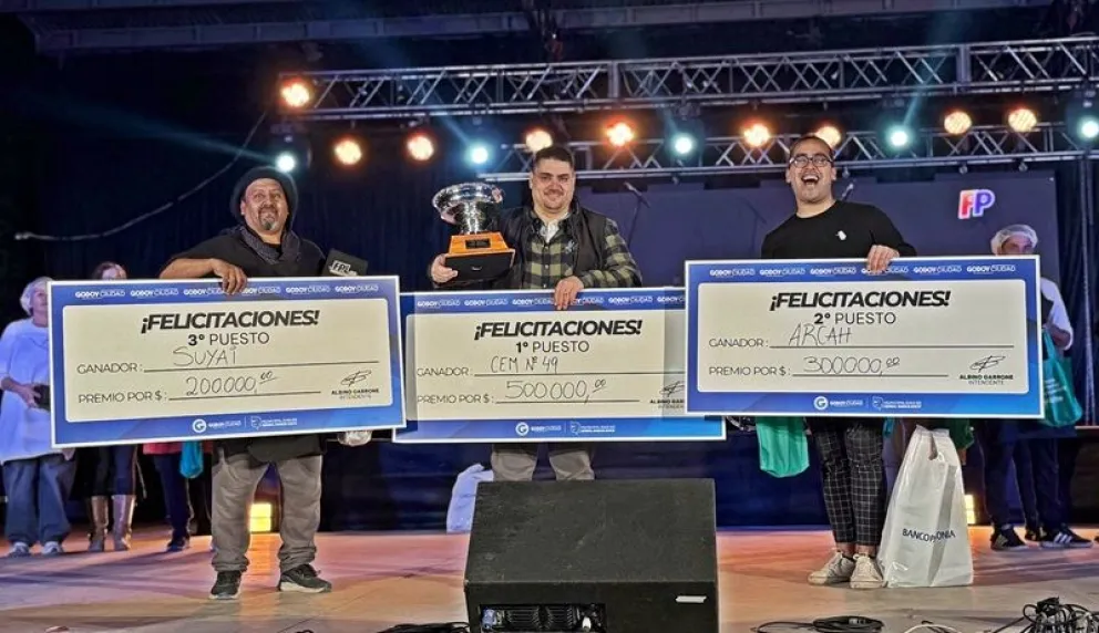 Las tres instituciones que elaboraron y presentaron el mejor plato fueron premiadas en la Fiesta Provincial del Locro. Foto: gentileza