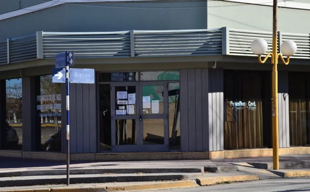 Las oficinas ubicadas en la esquina de Don Bosco y Güemes estarán cerradas este viernes para la atención al público. Foto: archivo