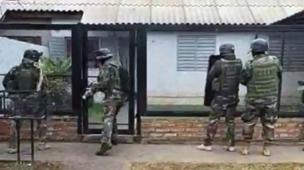 En el allanamiento se secuestró marihuana, cocaína, dinero y teléfonos celulares. Foto: gentileza 