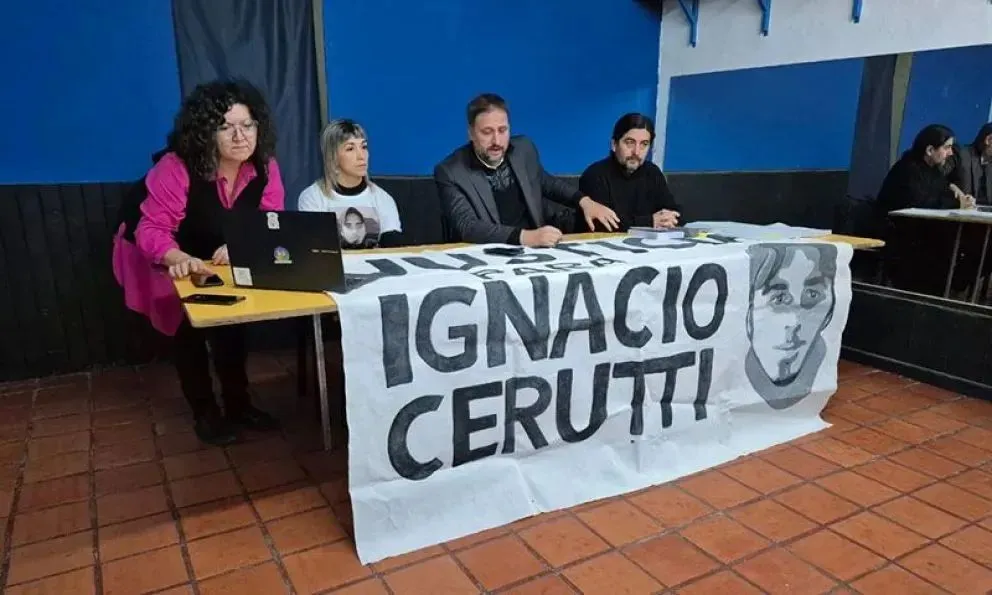 La esposa de Cerutti y los abogados Palumbo y Díaz pidieron nunca estuvieron de acuerdo con la figura de homicidio culposo. Foto LCR.