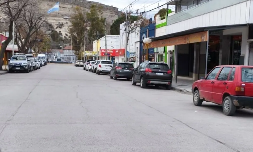 La Cámara de Comercio pidió al Deliberante de Regina que declare la "emergencia comercial" por la crisis que atraviesa el sector. Fotos: gentileza