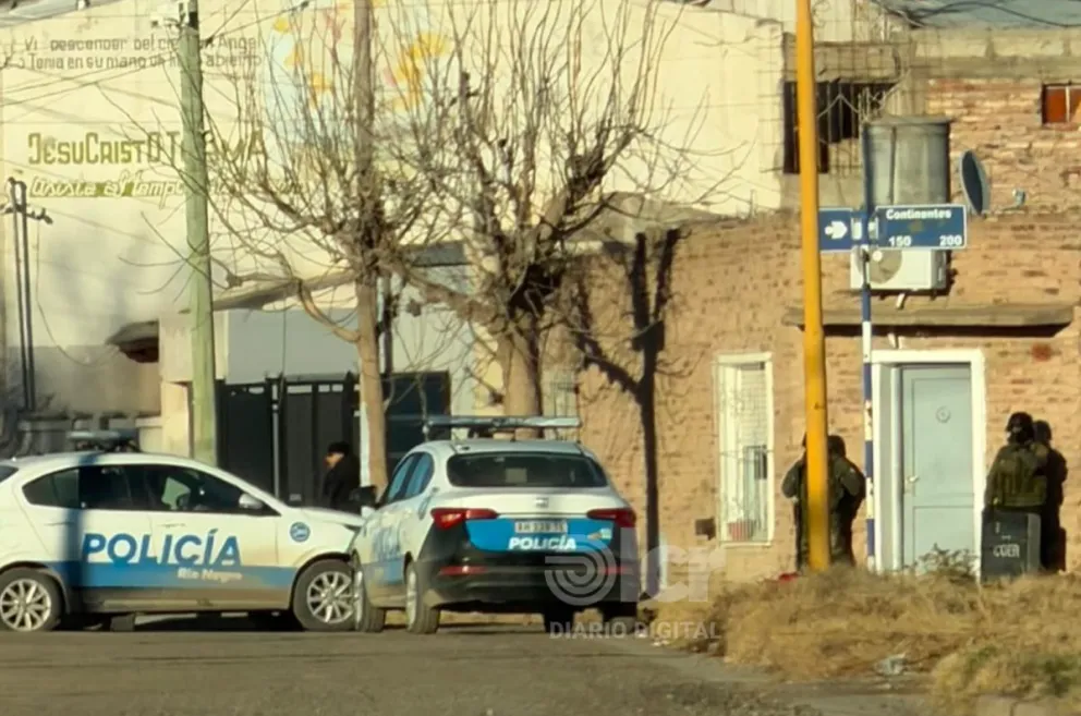 Los allanamientos en Regina y Huergo comenzaron el viernes a las 9. Aún la Justicia Federal no autorizó la difusión de los resultados. Foto gentileza.