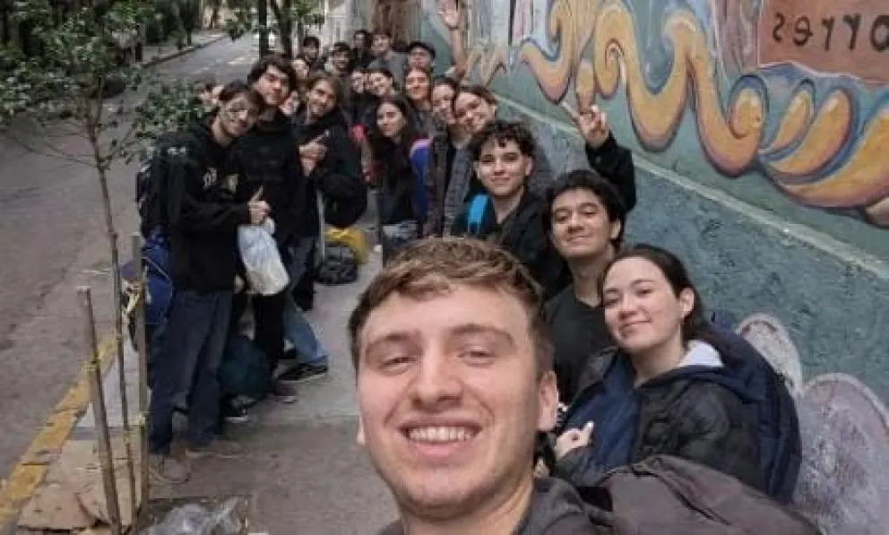 La entidad brinda diversas actividades para los estudiantes que están en pleno proceso académico en Buenos Aires. Crédito: Gobierno de Río Negro.