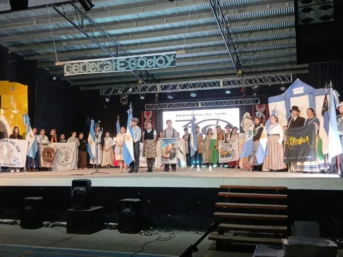 Se destacó el trabajo de la academia Suyai. Este domingo sigue la competencia. Foto gentileza.