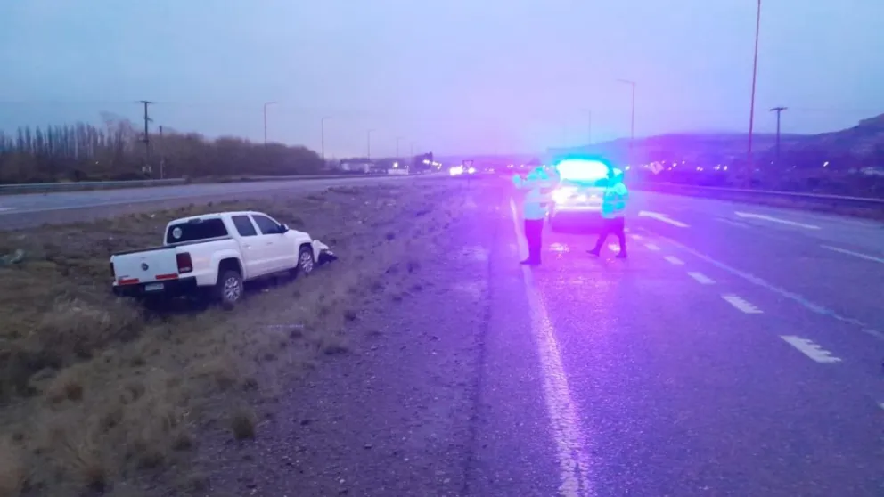 El despiste ocurrió esta mañana en el Km. 1125 de la Ruta 22. Foto gentileza.