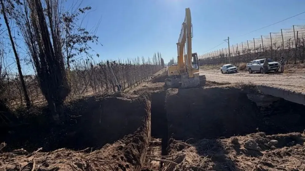 Las intervenciones del DPA permitirán mejorar la calidad del servicio de riego para 400 hectáreas en Huergo. Fotos: gentileza