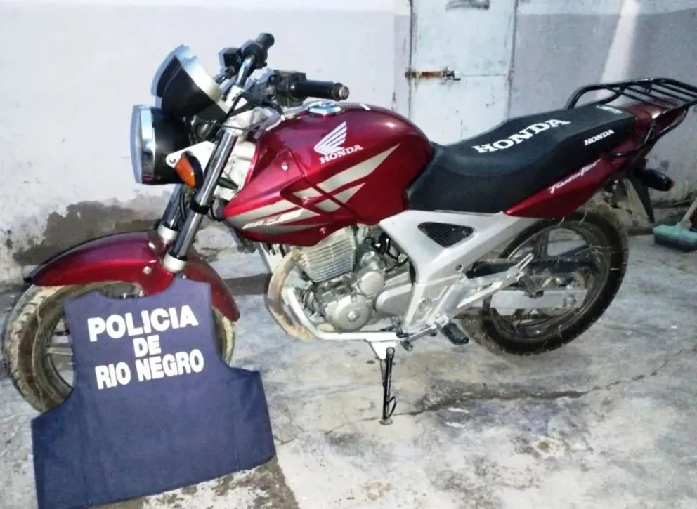 La moto fue recuperada en un procedimiento policial. Foto gentileza