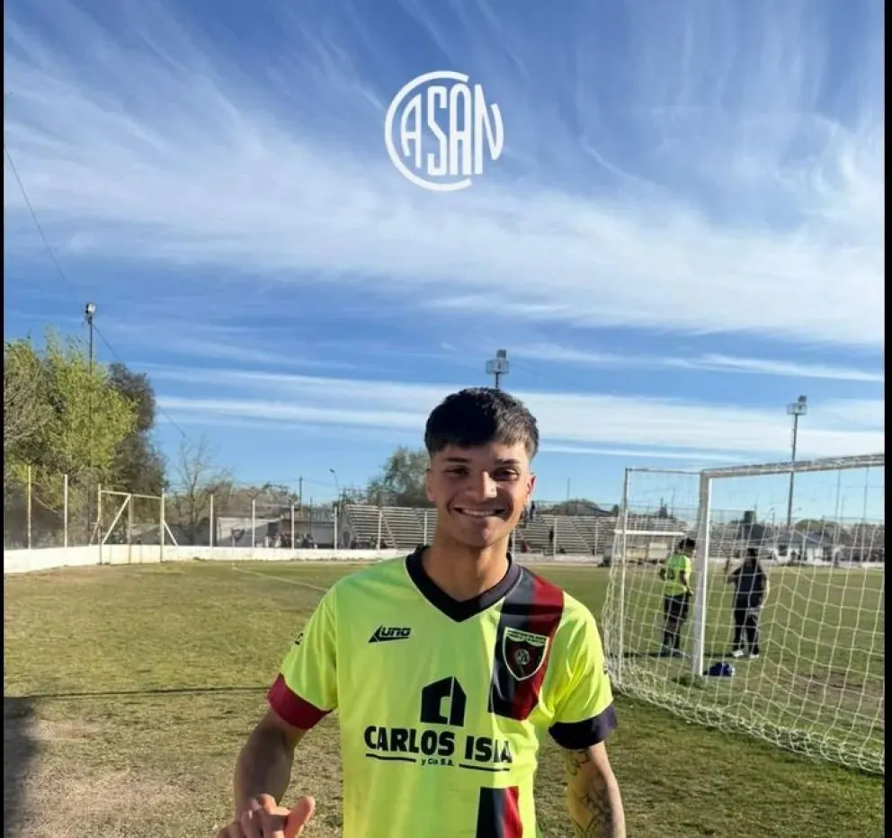 Santiago Corazza tenía 20 años, era oriundo de Cervantes y había desarrollado parte de su formación futbolística en Roca, en clubes como Argentinos del Norte y Deportivo Roca. Foto cortesía