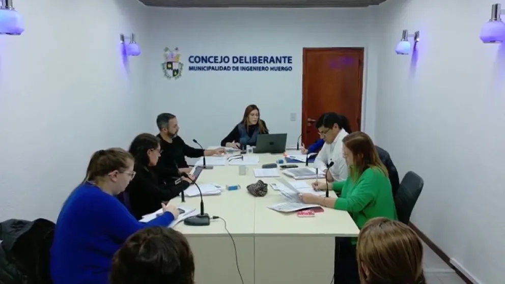 En la sesión que se realizó este miércoles, el Deliberante de Huergo aprobó por unanimidad la implementación de la Boleta Única de Papel. Foto: gentileza