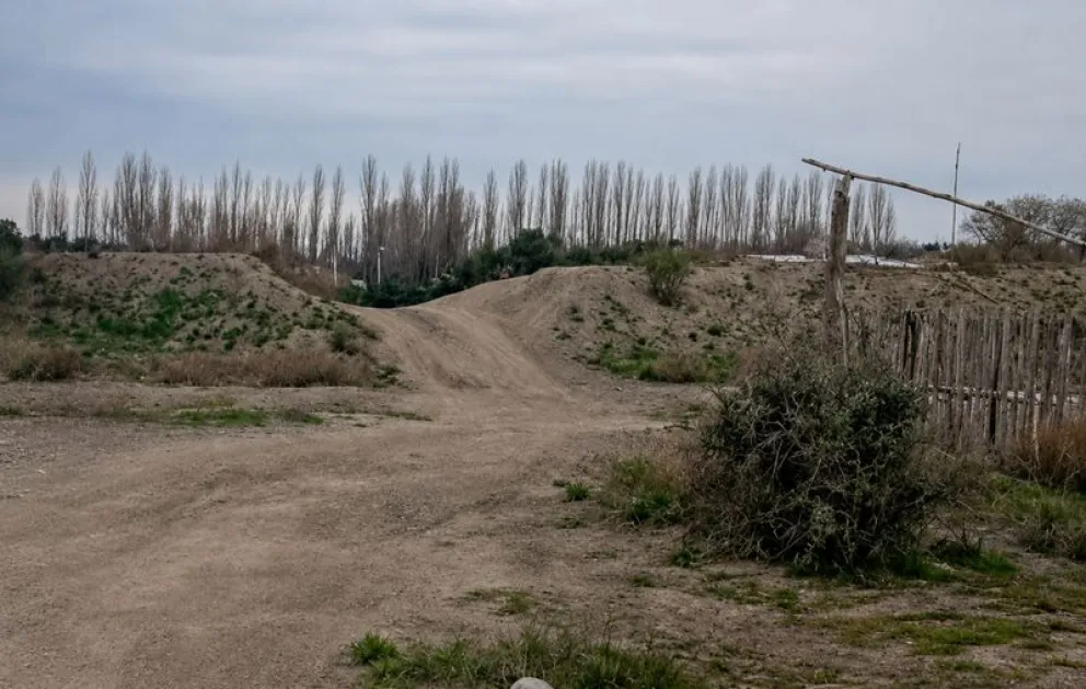 El paso se abrió a partir del uso de vecinos para ingresar y salir del sector denominado como Manzana Única. Foto: gentileza