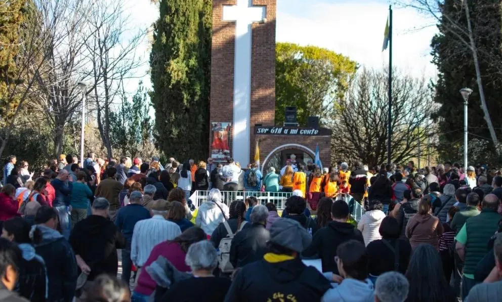 El obispo Esteban Laxague encabezó la Misa Central por el 140° aniversario de Ceferino Namuncurá. Foto: gentileza.