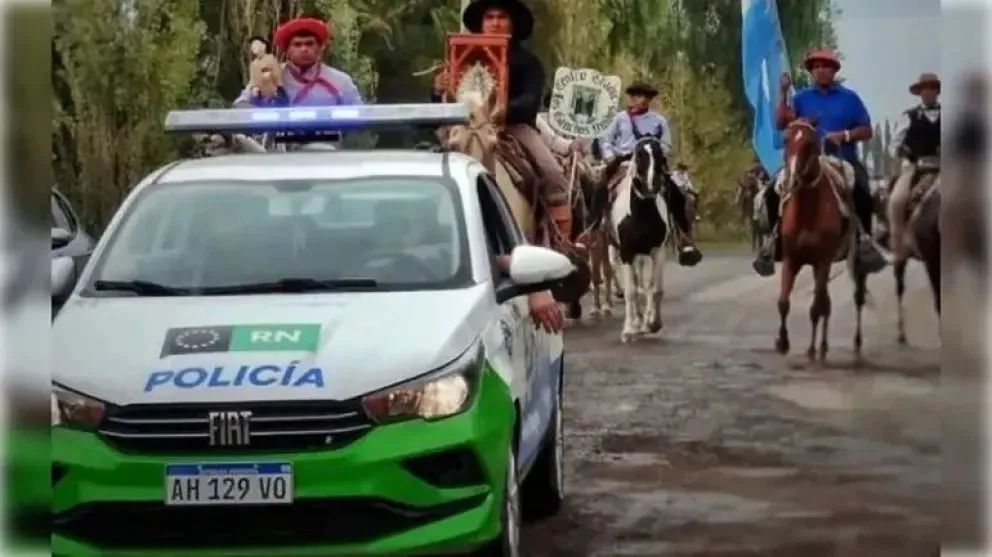 Más de 220 efectivos policiales y personal de la Escuela de Cadetes formaron parte del operativo especial desplegado durante la Fiesta de Ceferino en Chimpay. Foto: archivo.