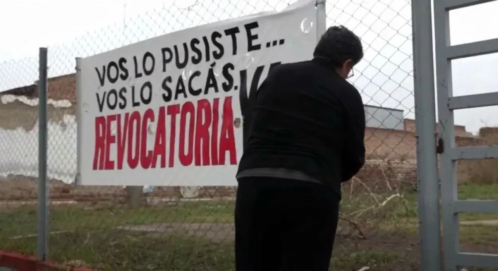 La vecina que impulsó la junta de firmas fue Silvina Cantero. Foto gentileza Somos El Valle