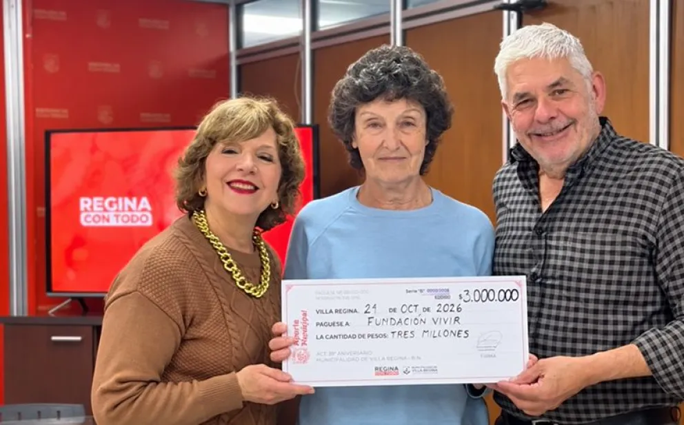 El aporte que entregó el municipio acerca a la Fundación Vivir del objetivo para cambiar una camioneta para el Servicio de Internación Domiciliaria. Foto: gentileza