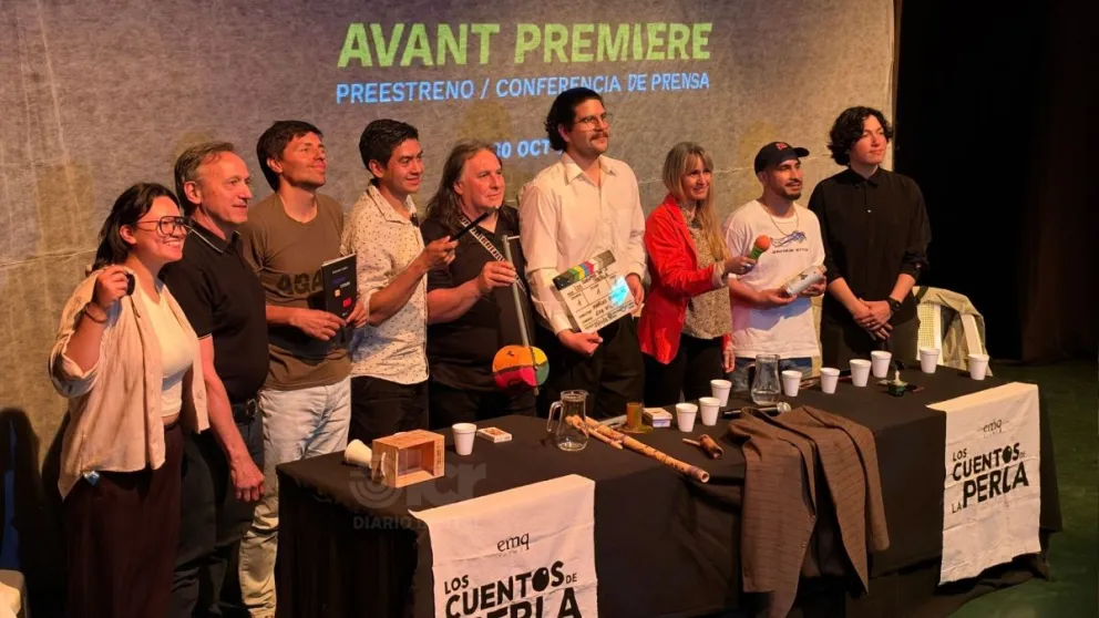 La película narra las historias de diez reginenses. La mayoría de ellos estuvo presente ayer en la conferencia de prensa posterior al preestreno. Foto: LCR